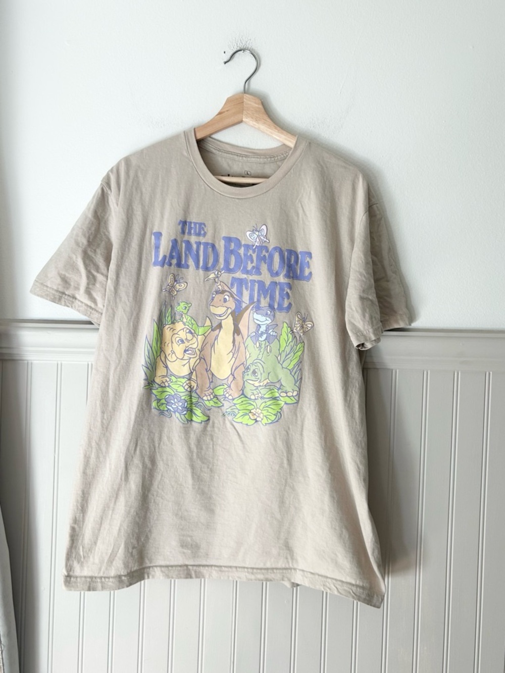 Ripple Junction Large Beige The Land Before Time Logo Graphic Tee Shirt